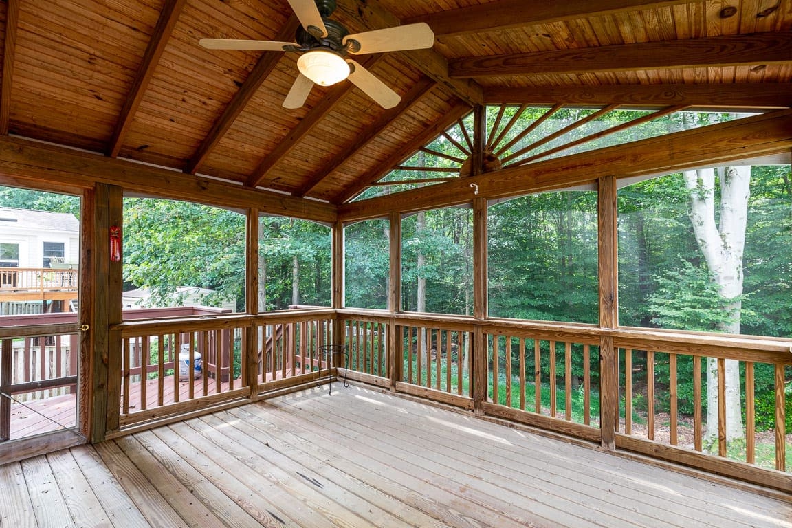 SOLD Newington Forest 8419 Rainbow Bridge Ln. Springfield, VA 22153
